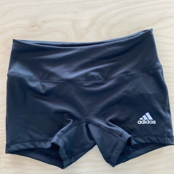 Adidas Aero Ready Shorts size medium (FO) - Picture 1 of 12